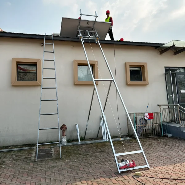 Winda wciągarka dekarska budowlana z pilotem 15 m do 200 kg 1500 W - obrazek 4
